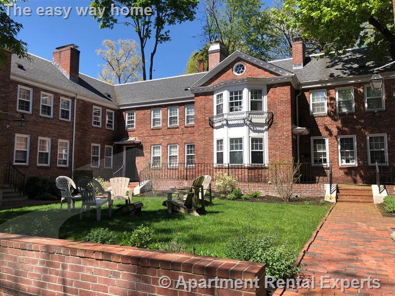 38 Gibson St, Harvard Square