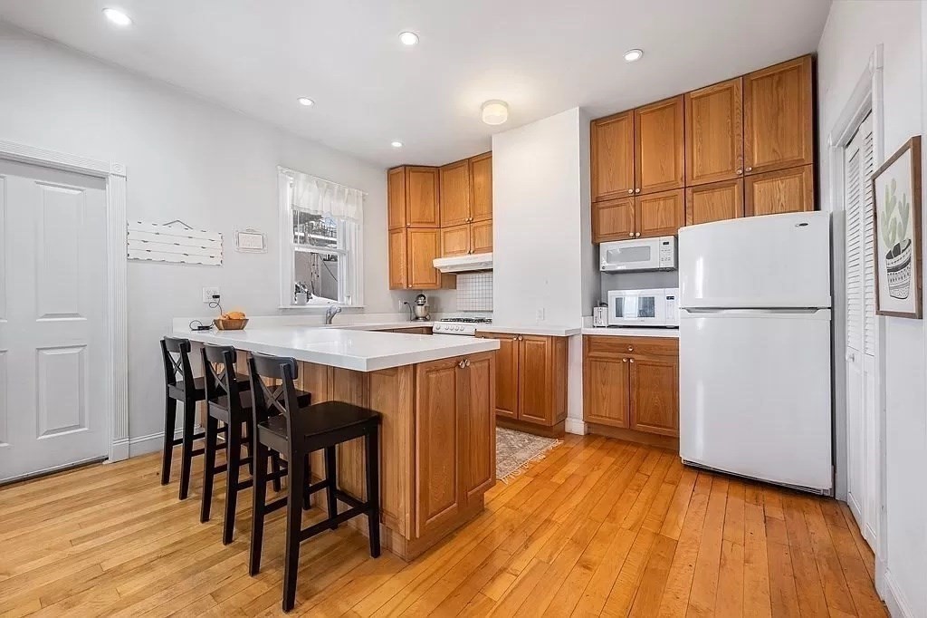 866 East 5th, South Boston