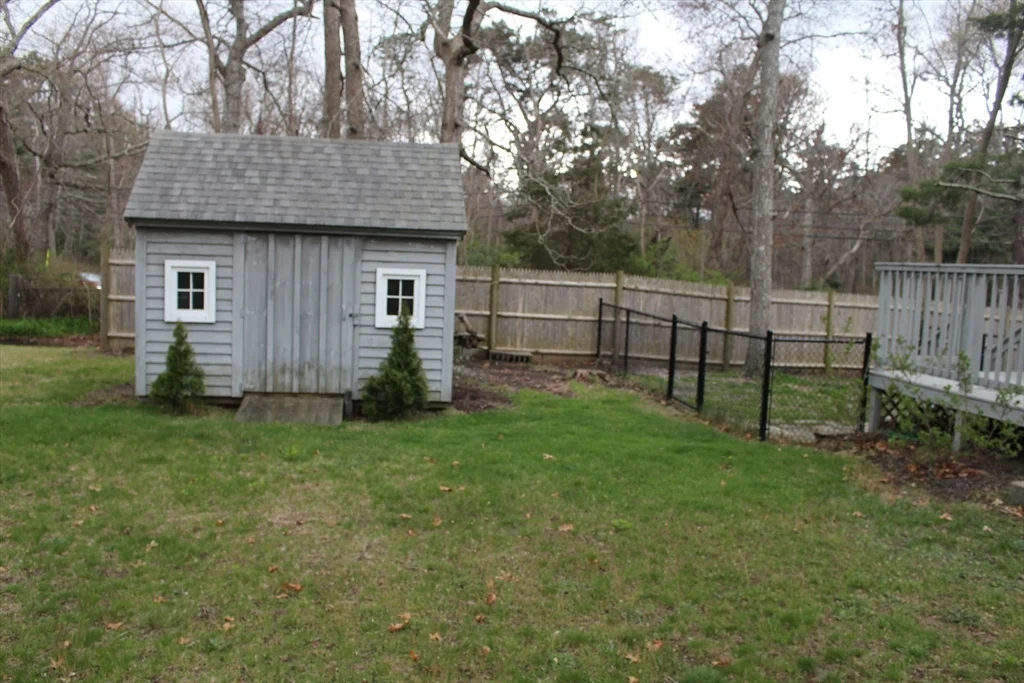 81 Winthrop Rd, Manomet