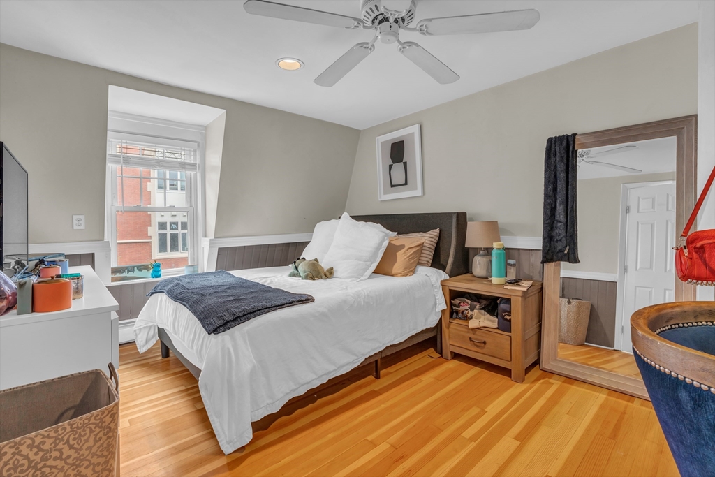 210 W 8th, South Boston