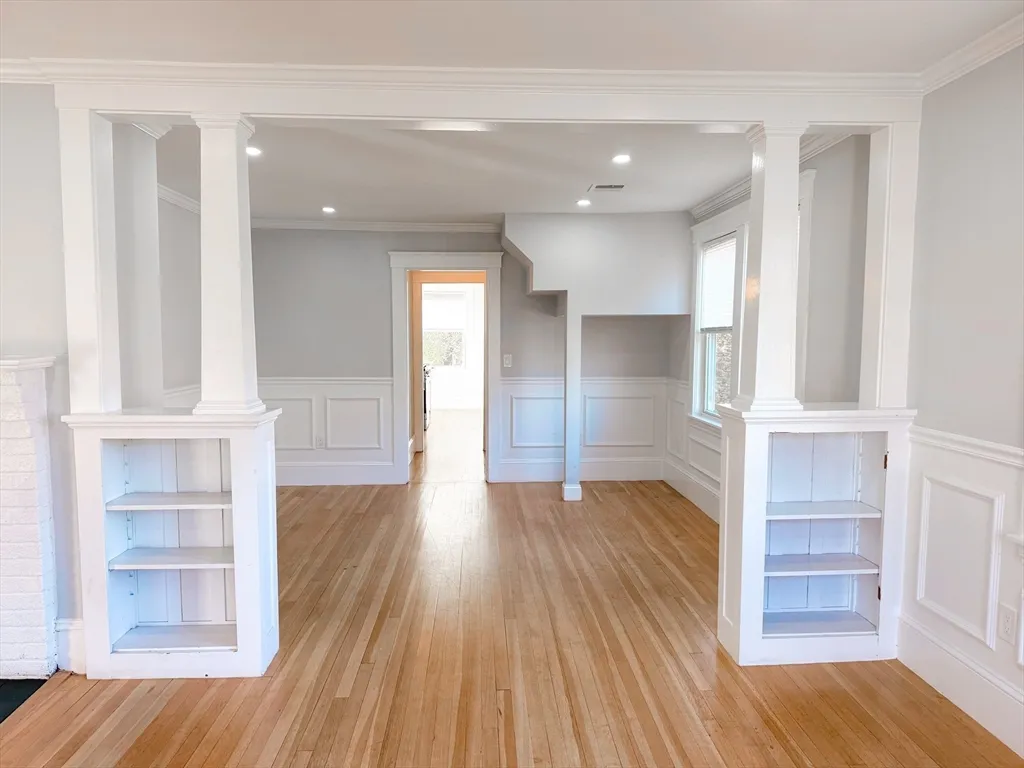 39 Pond St, Framingham