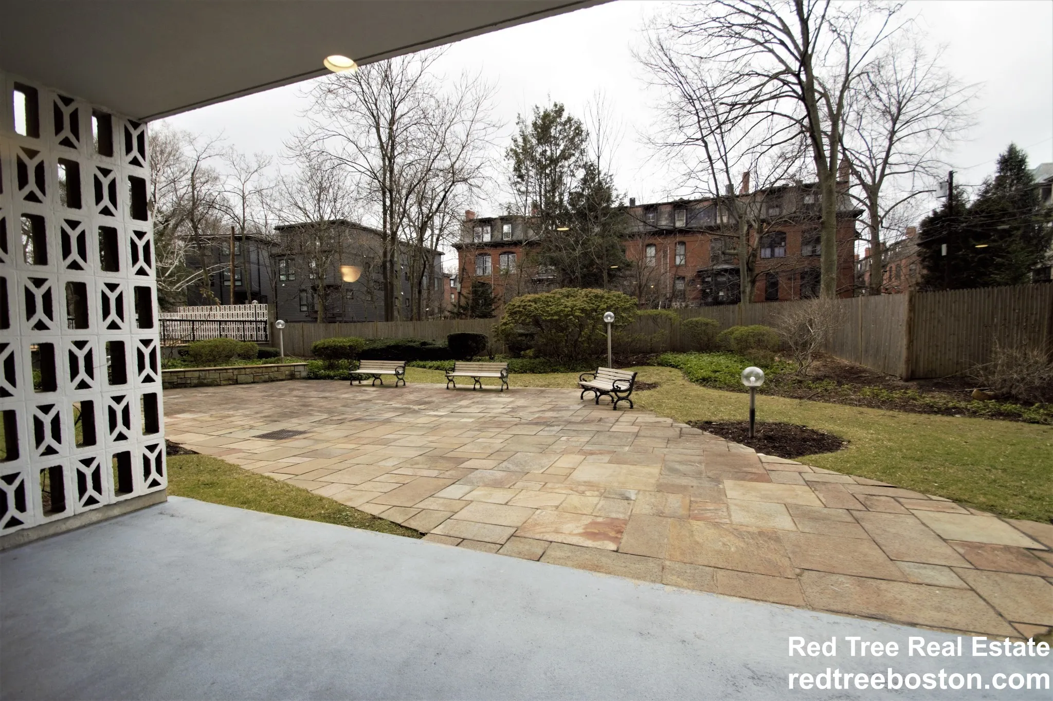 101 Monmouth St, Longwood