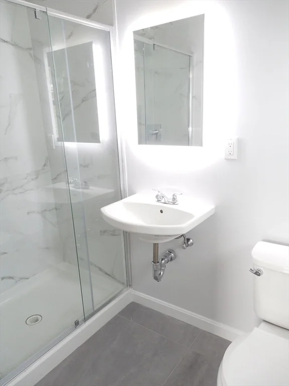 96 Walnut St, Mount Auburn