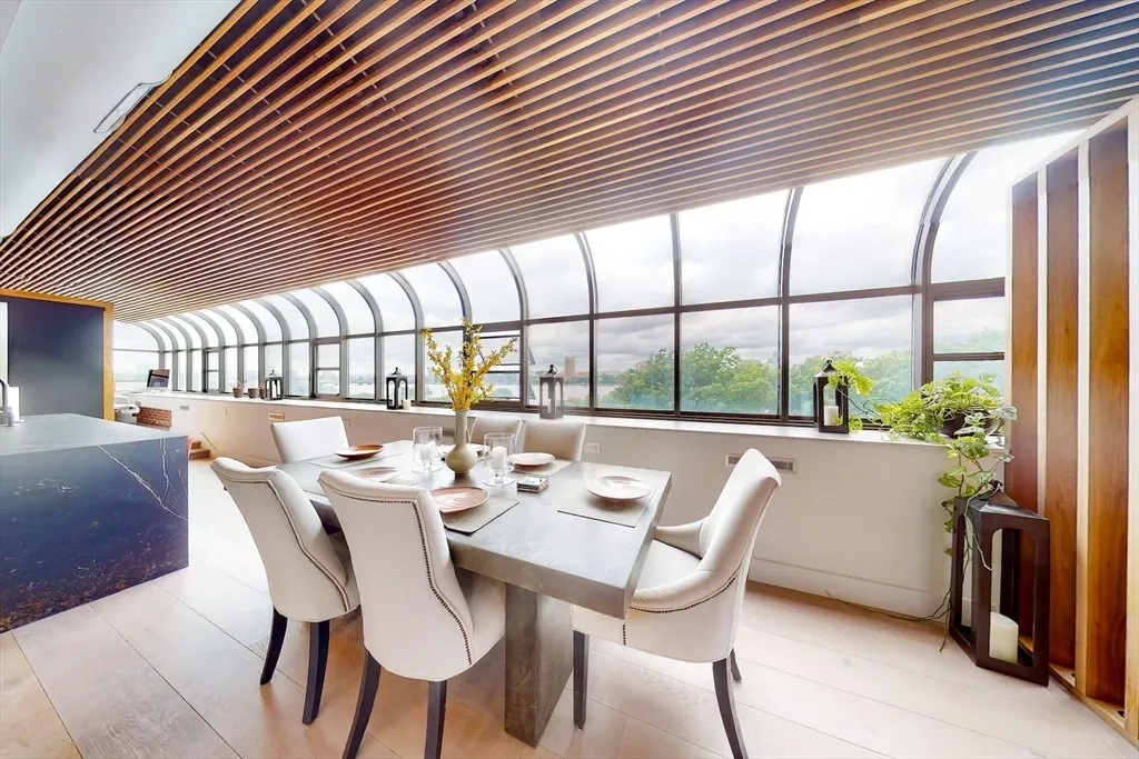 270 Beacon St, Back Bay