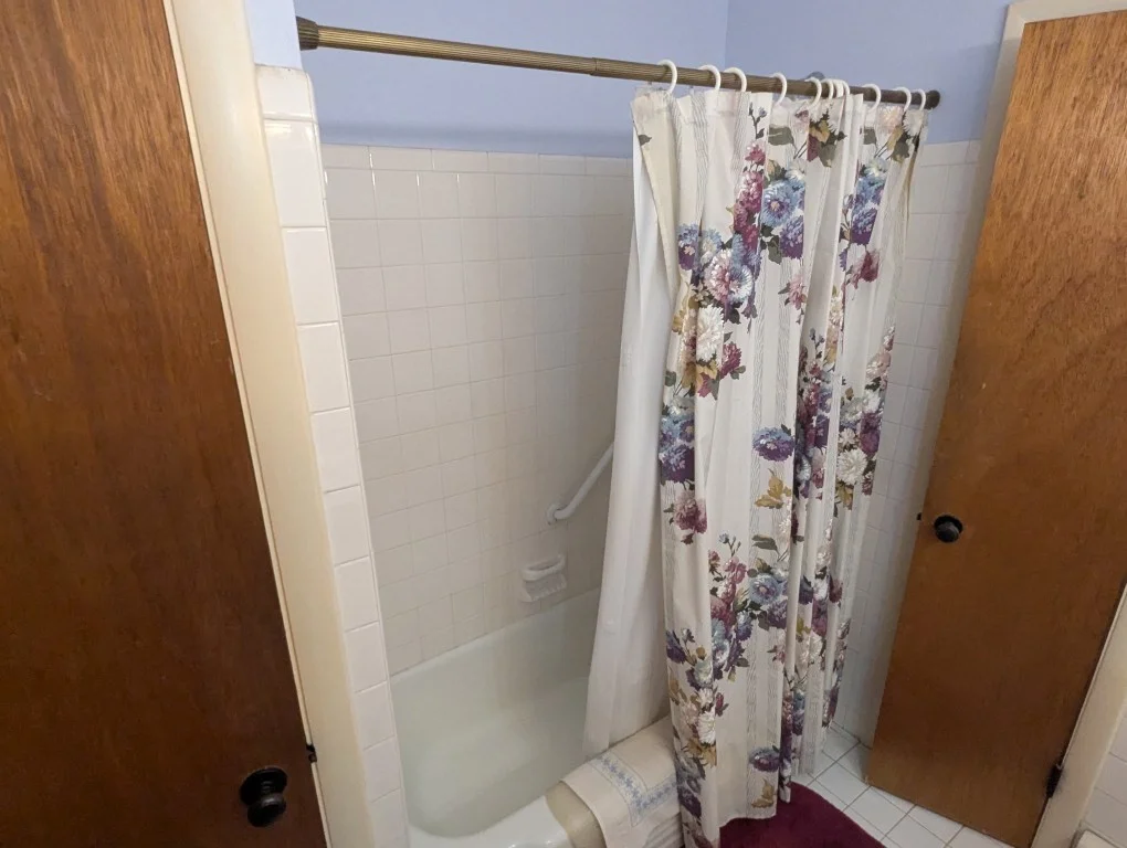 29 Ridgecrest Rd, Amherst