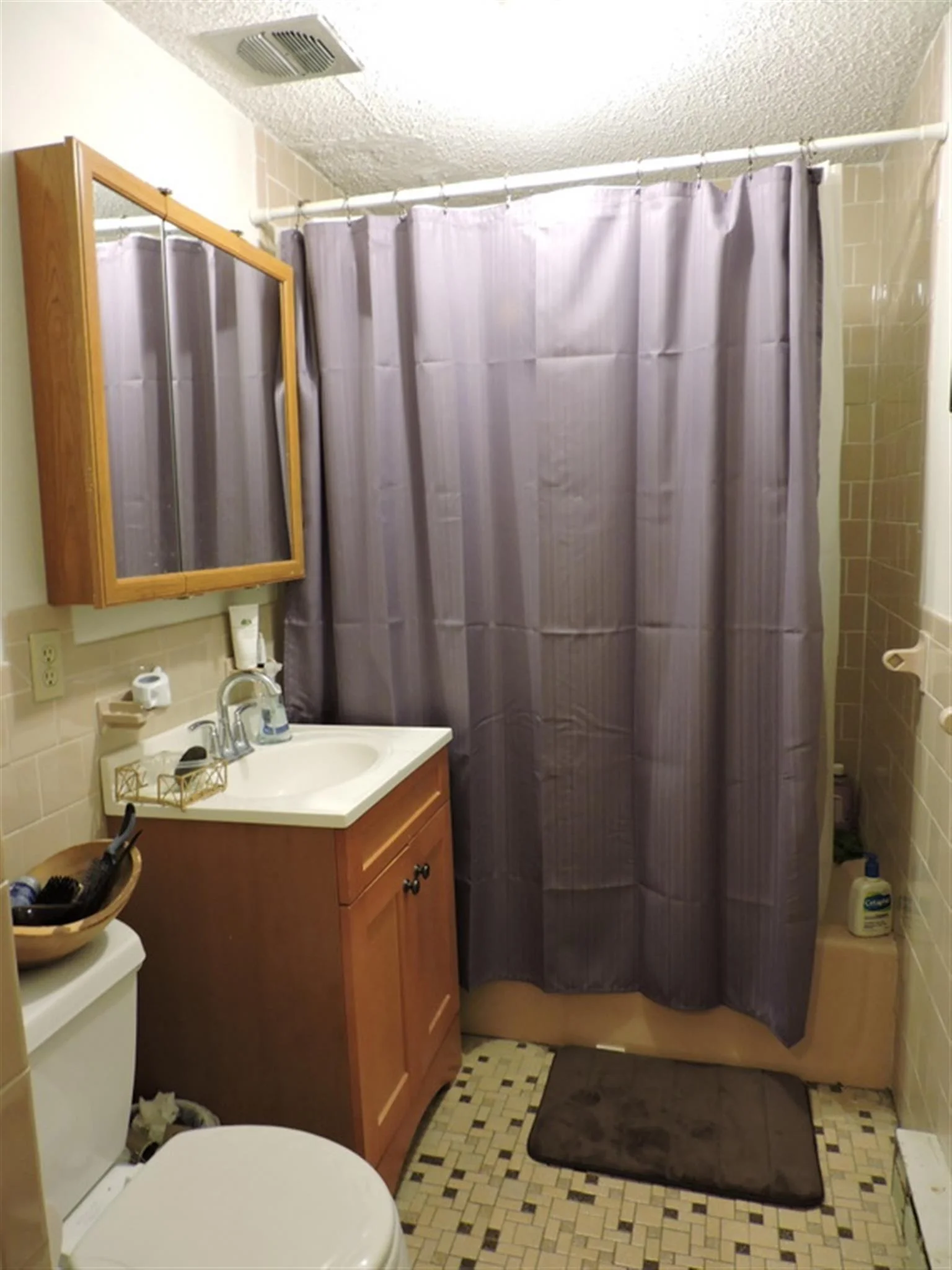 94 Beacon St, Ward Two