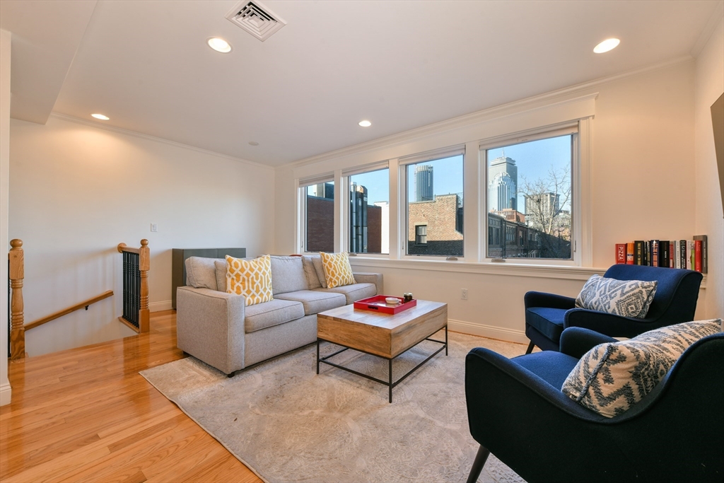 643 Tremont St, South End