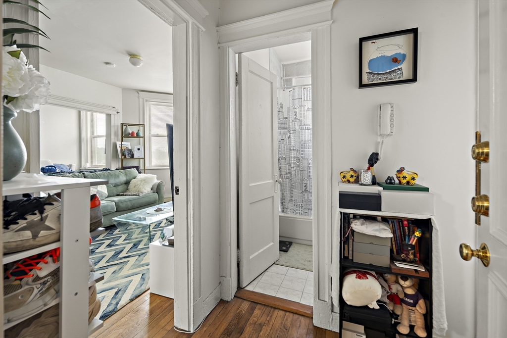 1677 Commonwealth Ave, Brighton