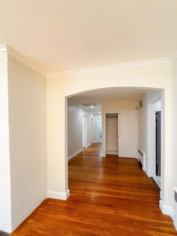 92 Woodcliff Rd, Chestnut Hill