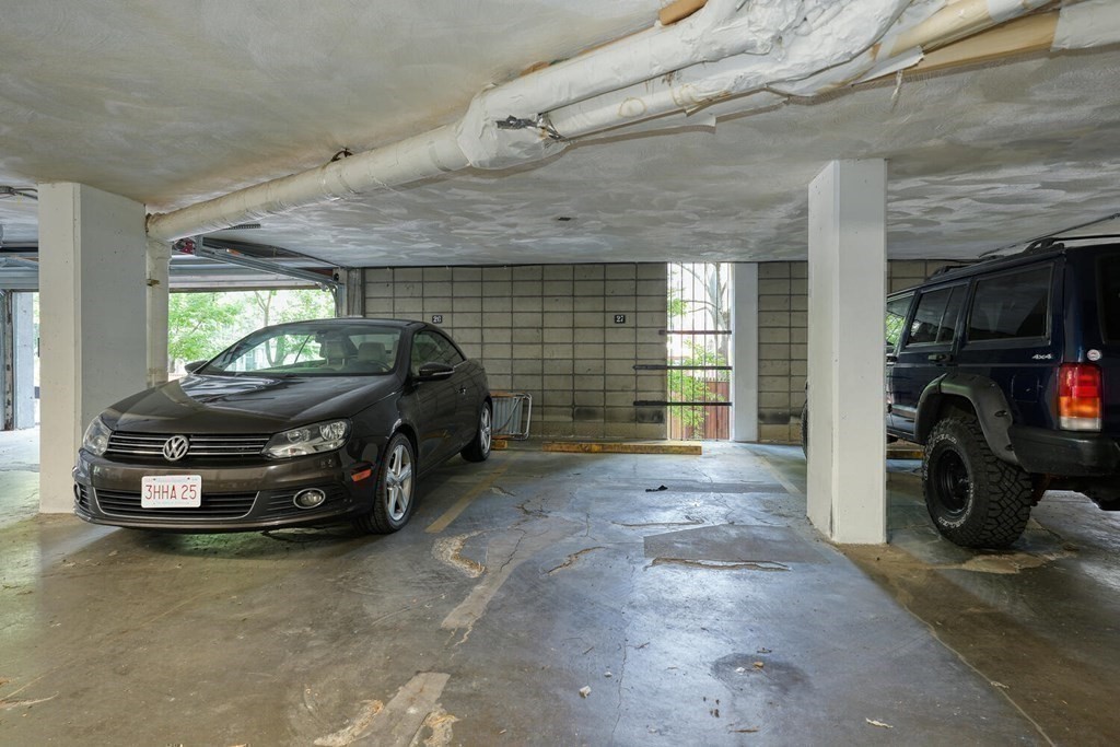 1643 Cambridge St, Cambridge