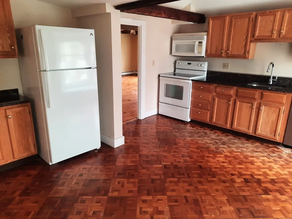 58 Main St, Marshfield