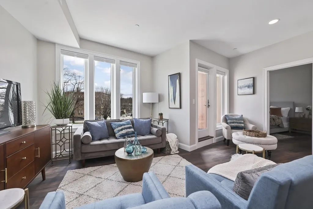 732 South St, Roslindale