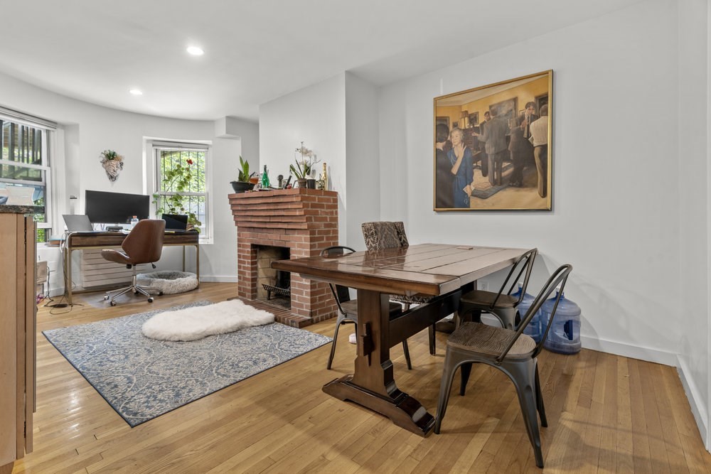 25 Greenwich Park, South End