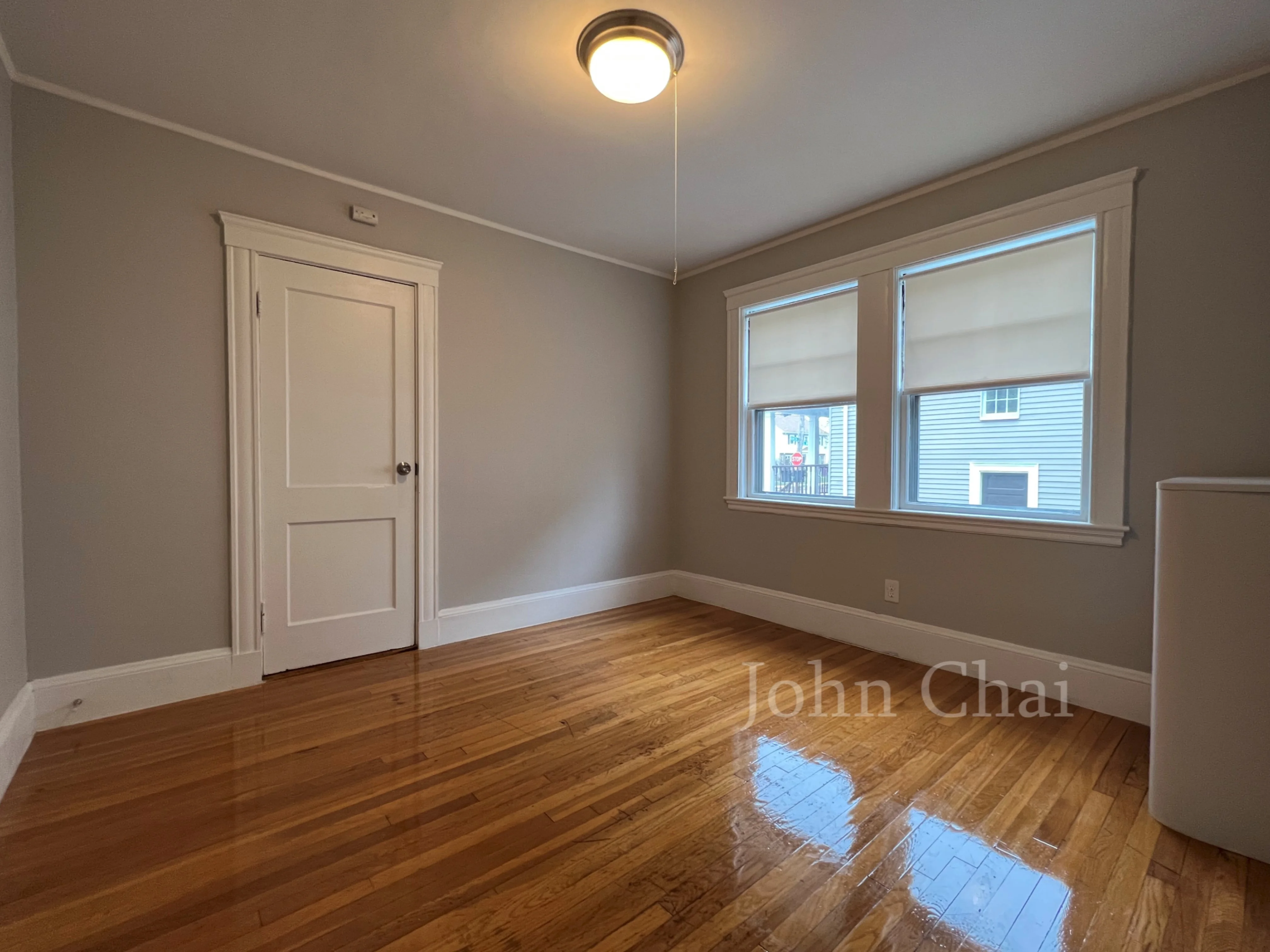 136 Arlington St, Oak Square