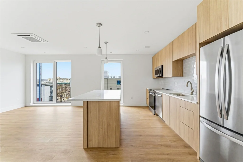 1035 Commonwealth Ave, Allston