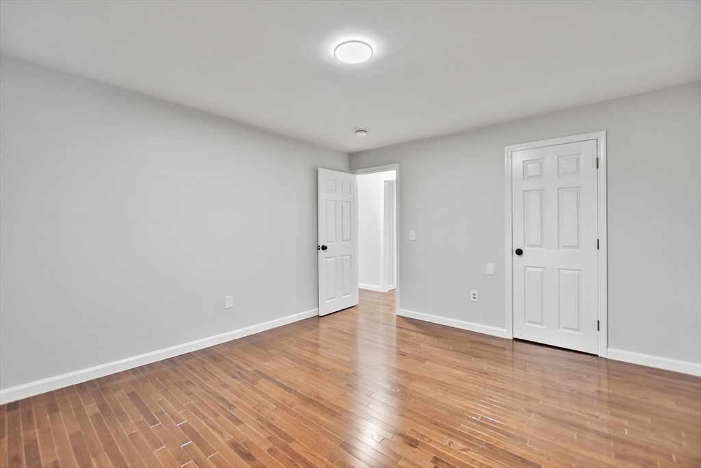 138 Walker Rd, Shirley