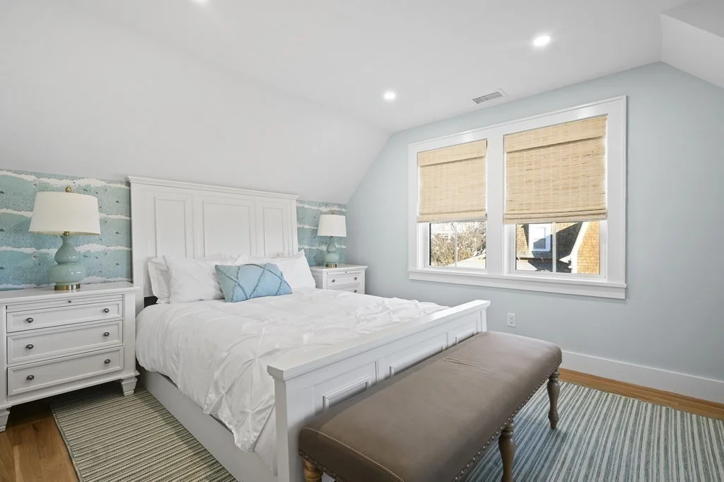 9 Tuckernuck Ave, Oak Bluffs