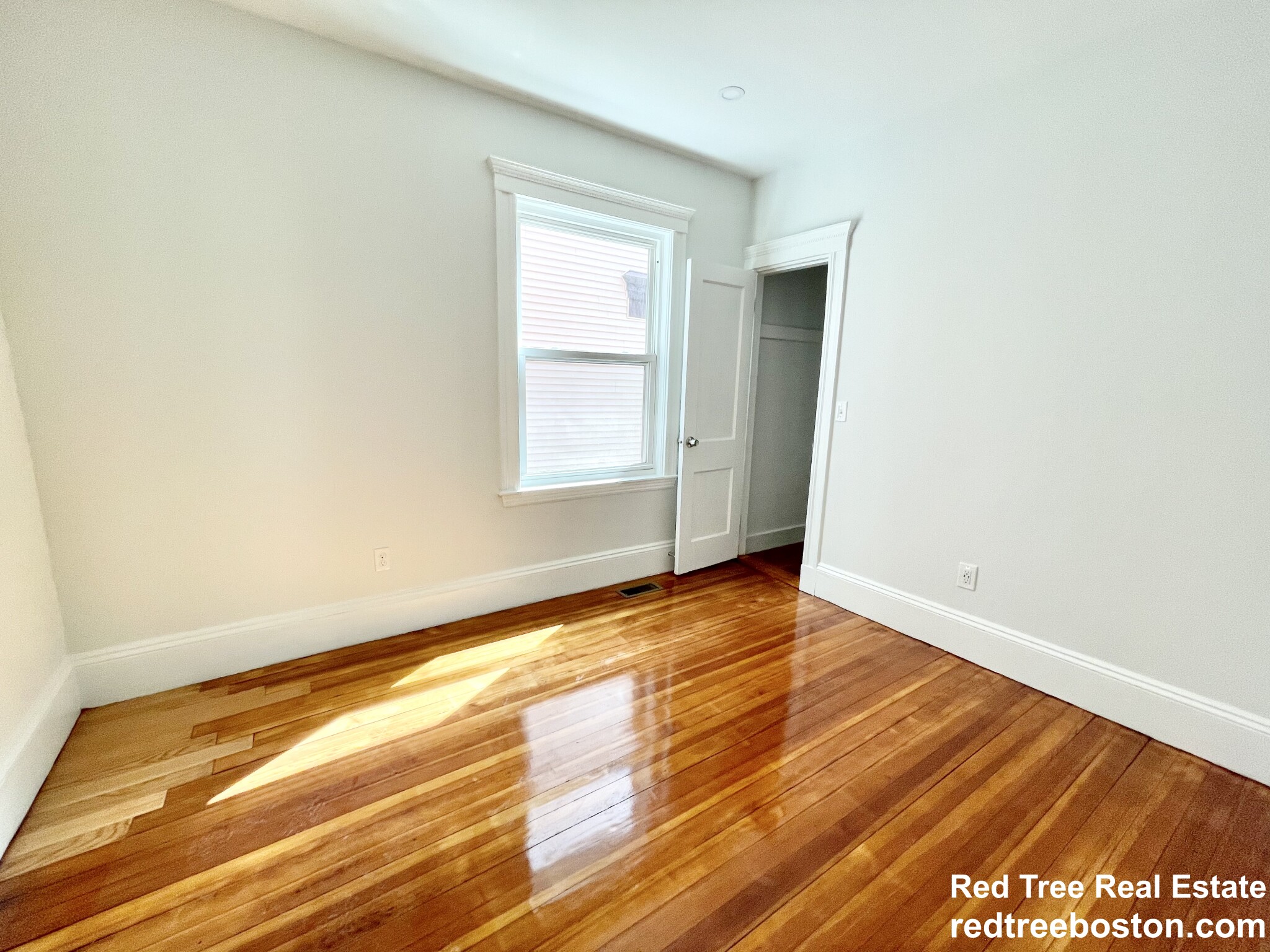 68 Bakersfield St, Dorchester