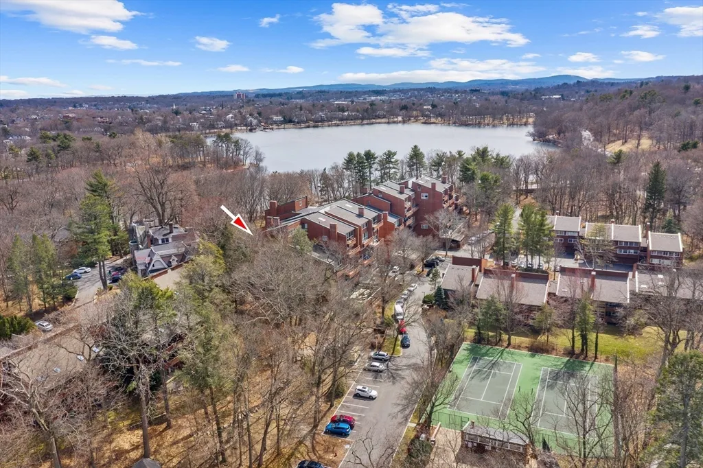 241 Perkins St, Jamaica Plain