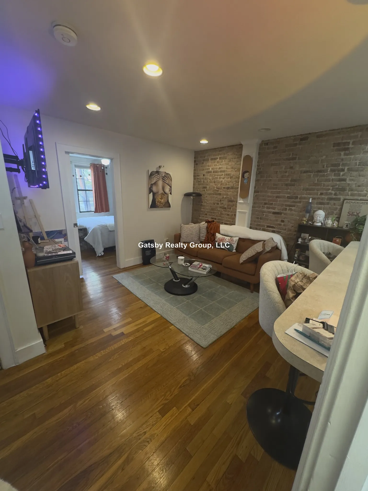 293 Spring Street Extension, Medford