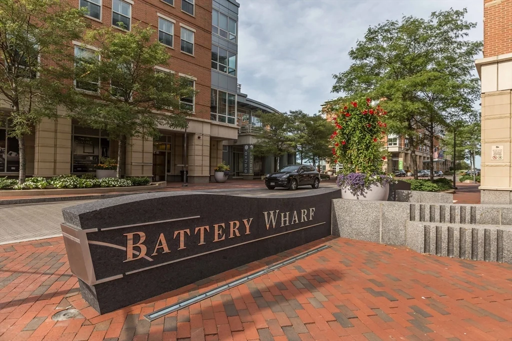 4 Battery Wharf, North End