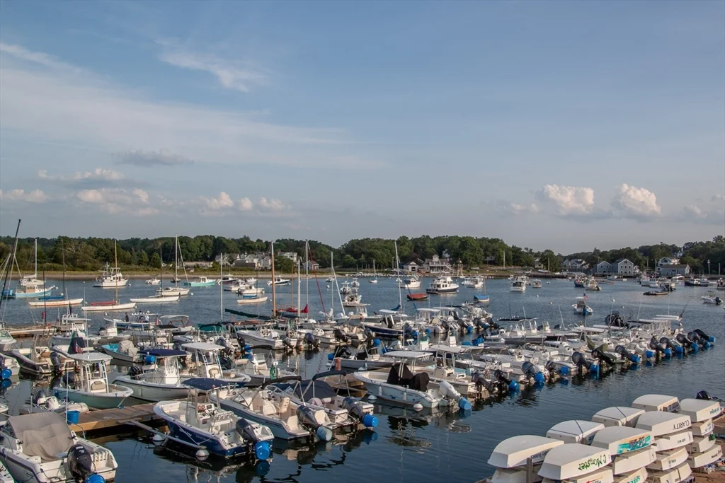 17 Atlantic Ave, Cohasset