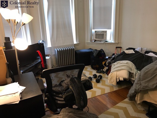 1237 Boylston St, Fenway