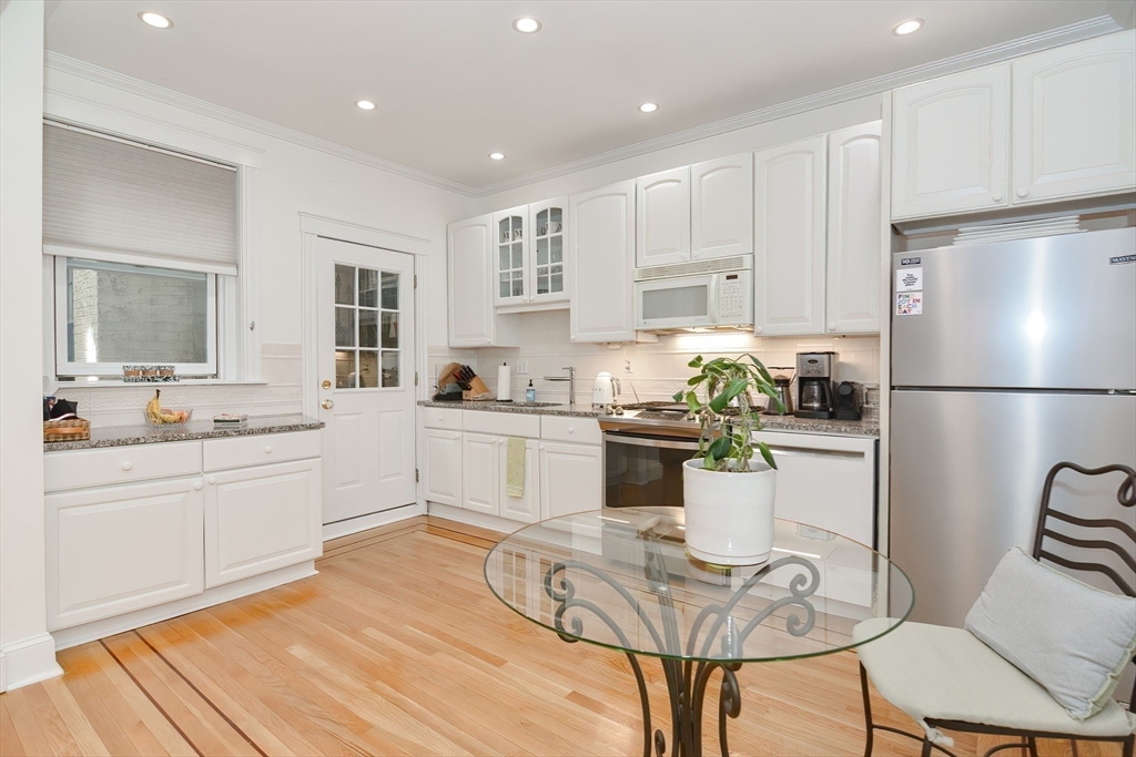 345 Commonwealth Ave, Back Bay