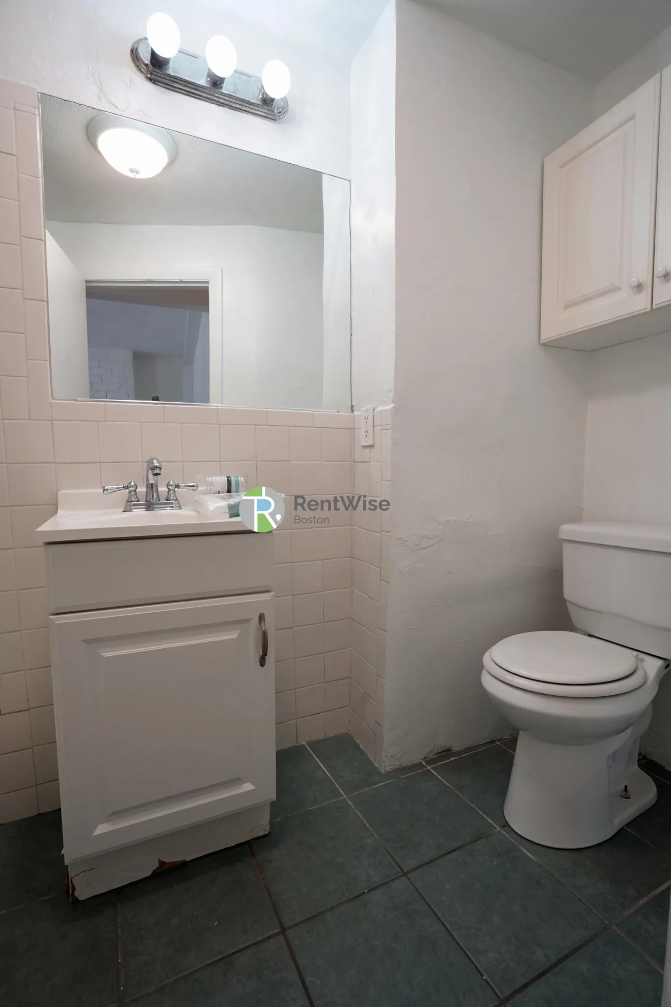1322 Commonwealth Ave, Brighton