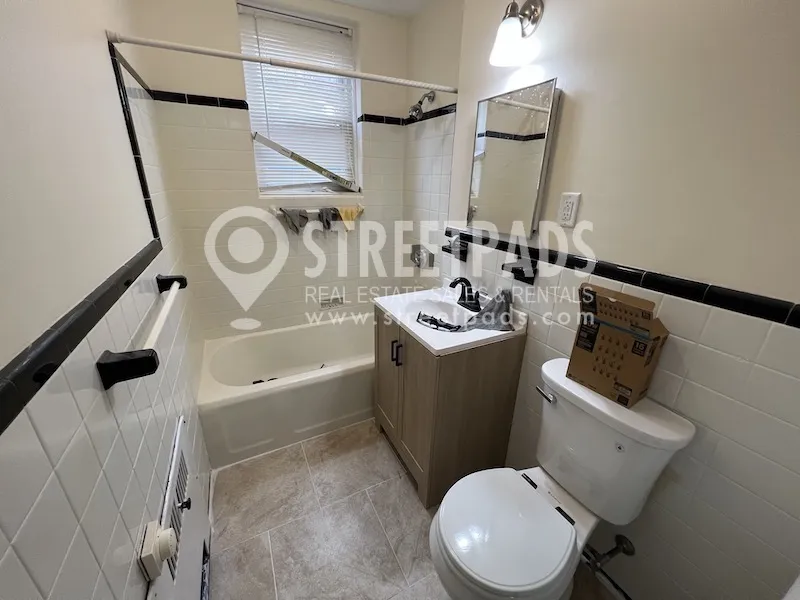 1157 Beacon St, Longwood