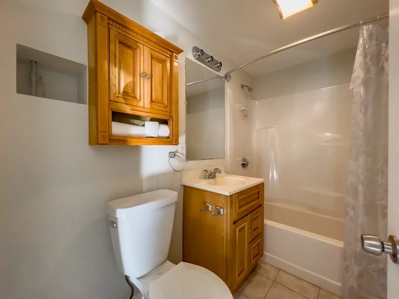 592 American Legion Highway, Roslindale