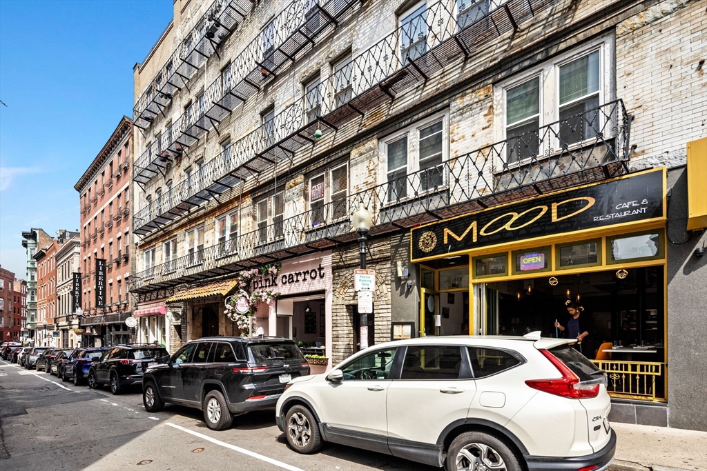 115 Salem St, North End