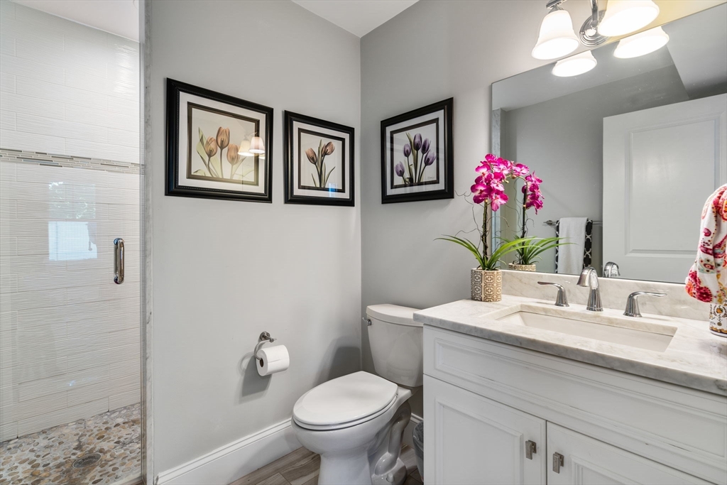 119 Charlesbank Rd, Newton Corner