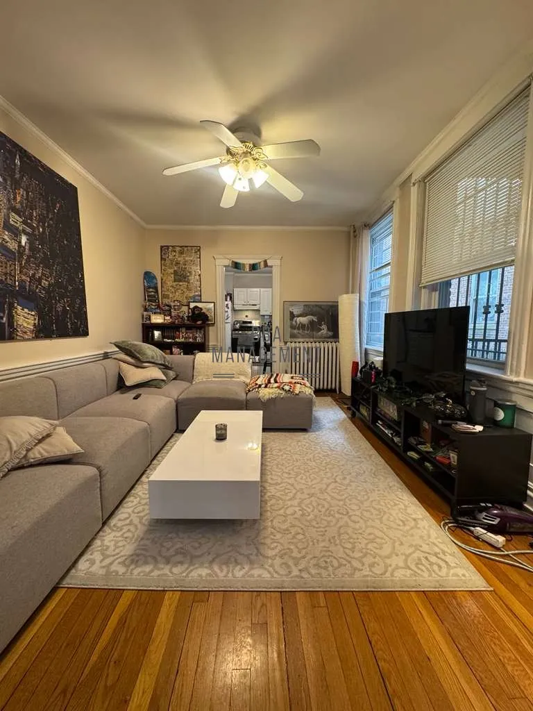 98 Strathmore Rd, Brighton