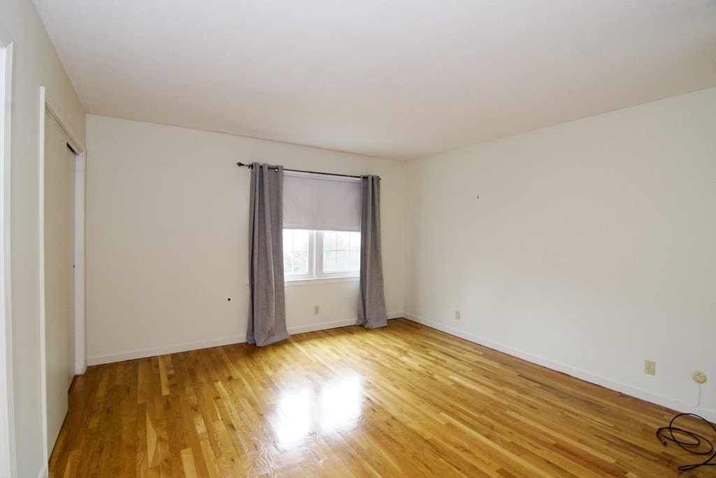 1157 Dickinson St, Forest Park