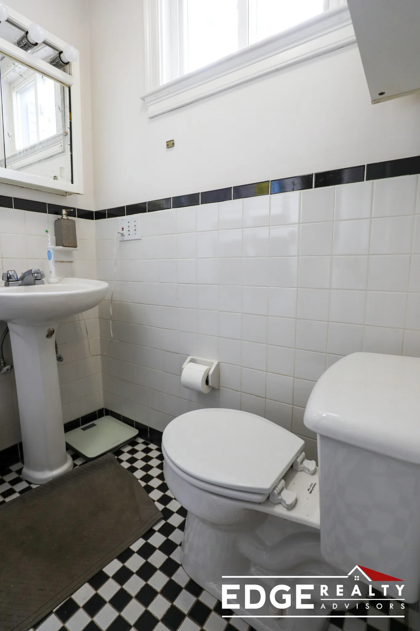 17 Pratt St, Allston