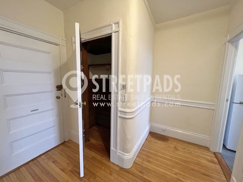 2 Ware St, Mid-Cambridge