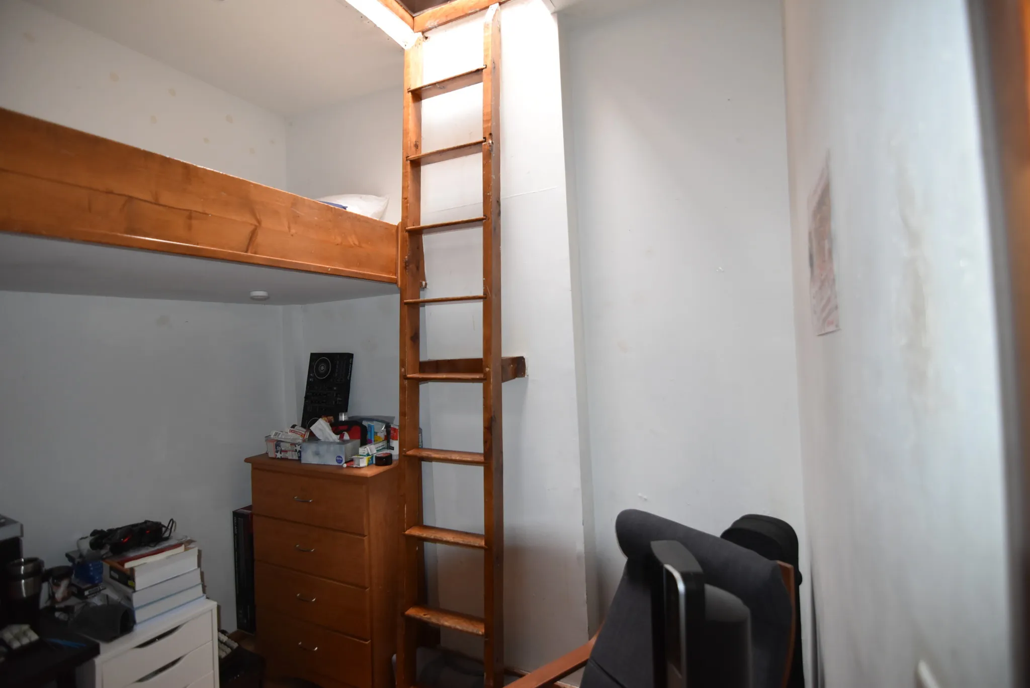 17 Aberdeen St, Fenway