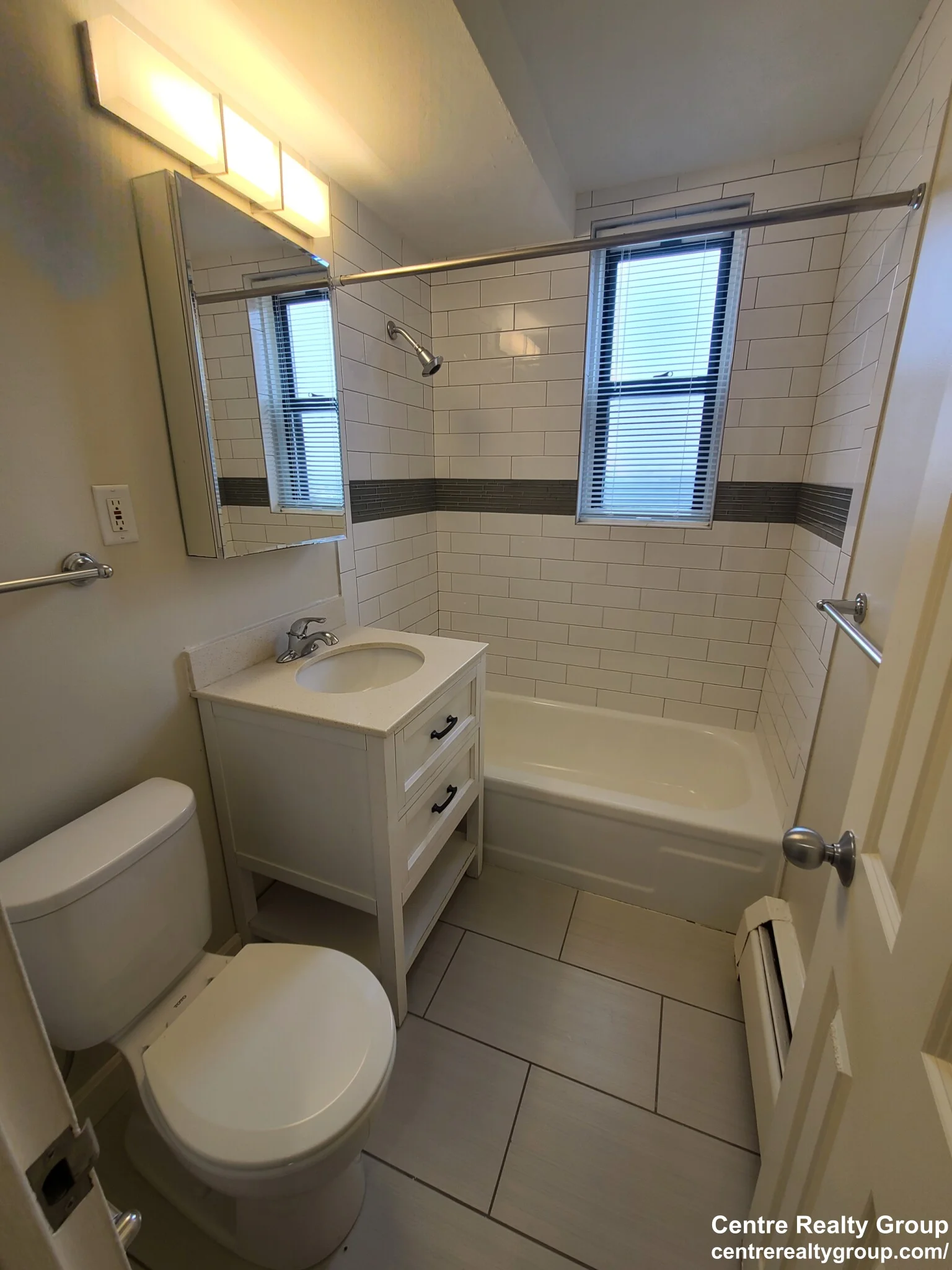 700 Huron Ave, Strawberry Hill