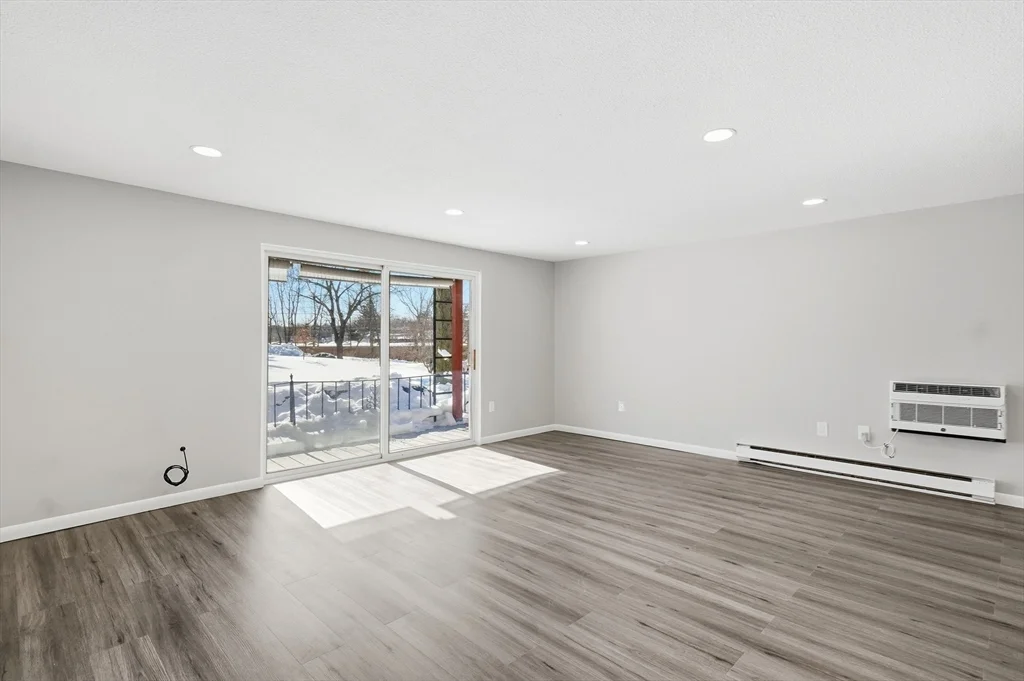 18 Fountain Ln, Weymouth