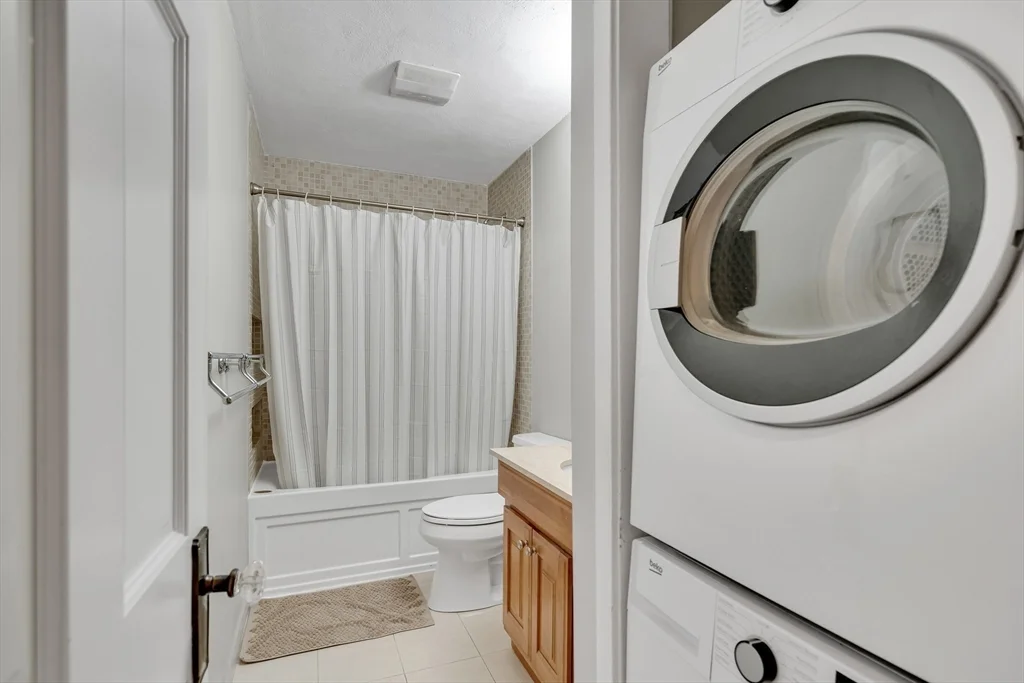 27 Worcester Sq, South End