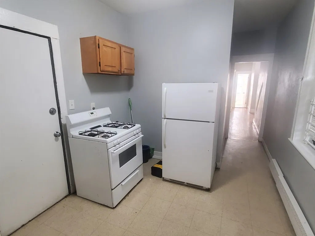 76 Walnut Park, Roxbury