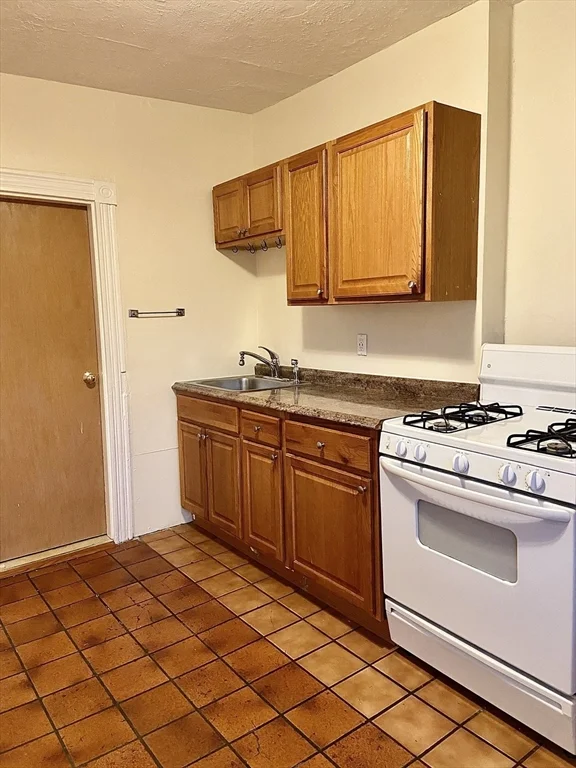 257 Beacon St, Ward Two