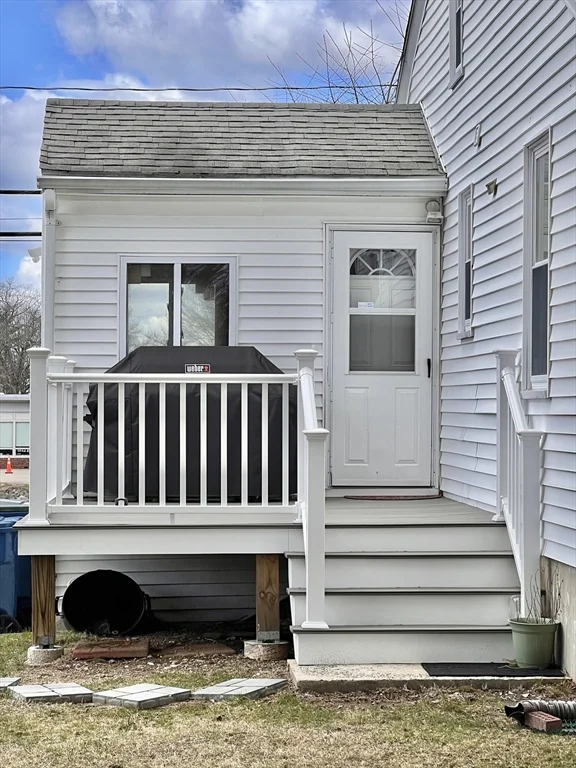 470 Pleasant St, Canton