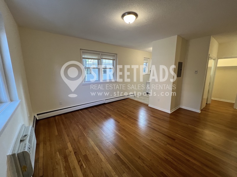 2018 Commonwealth Ave, Brighton