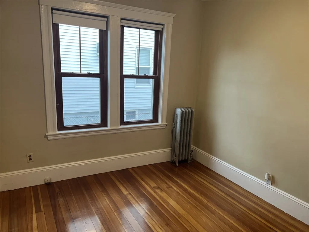 24-26 Marshall St, Medford