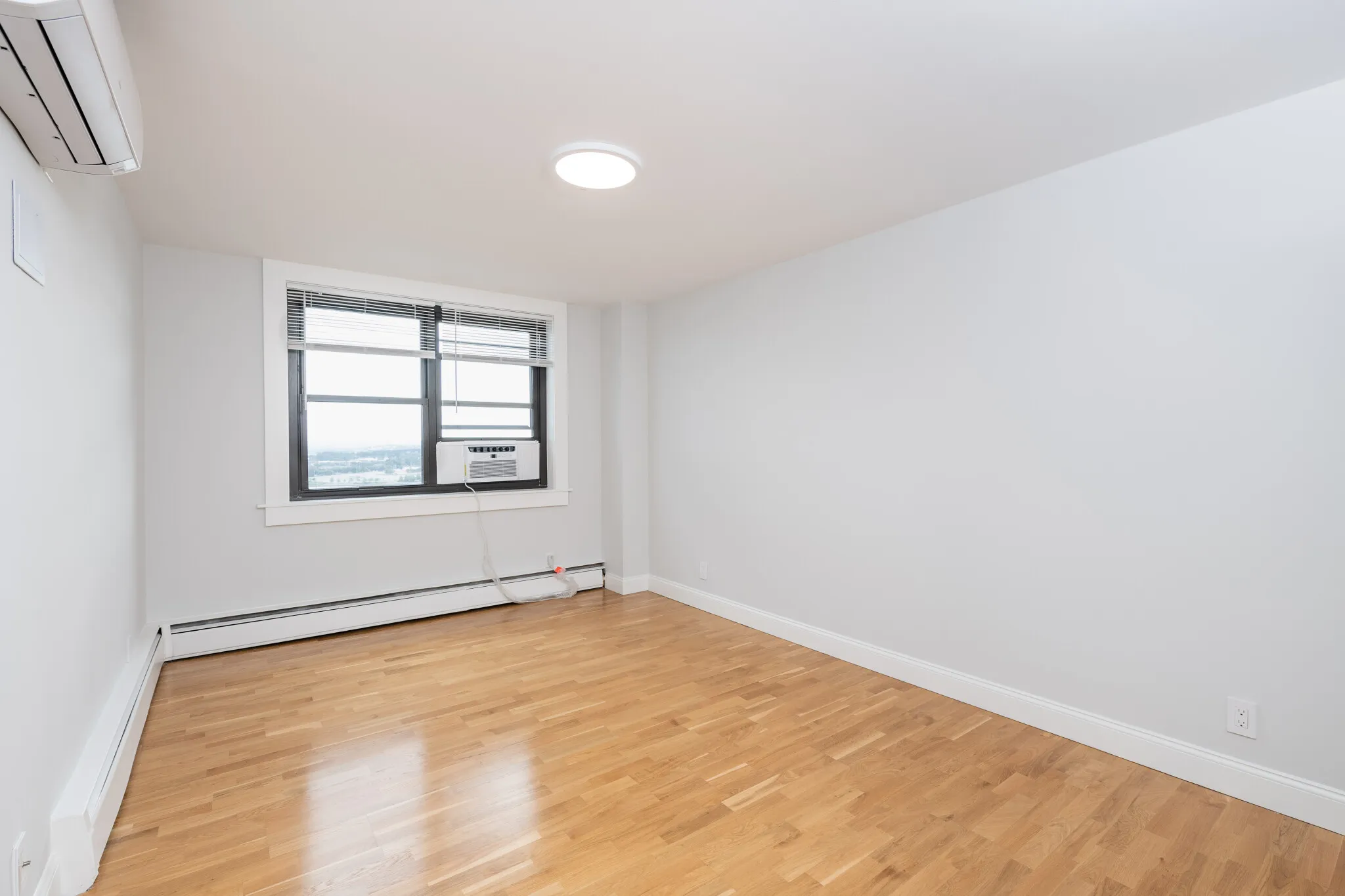 1410 Columbia Rd, South Boston