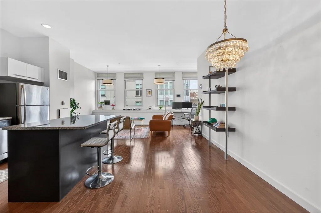 88 Kingston St, Midtown