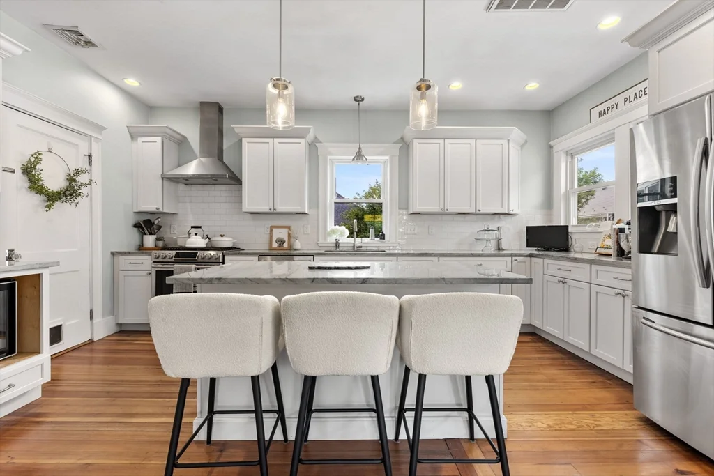 102 Harvard St, Tufts University