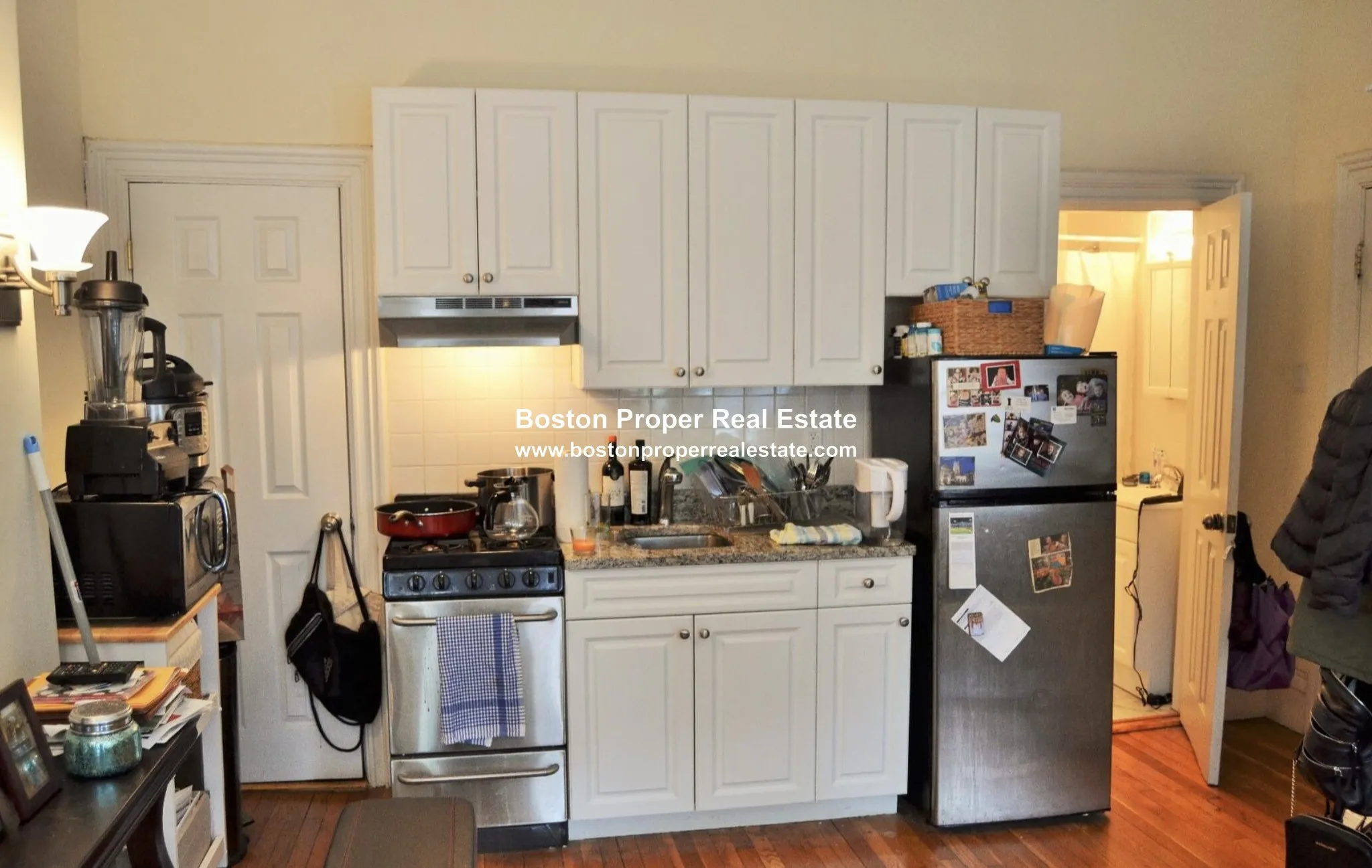 225 Newbury St, Back Bay